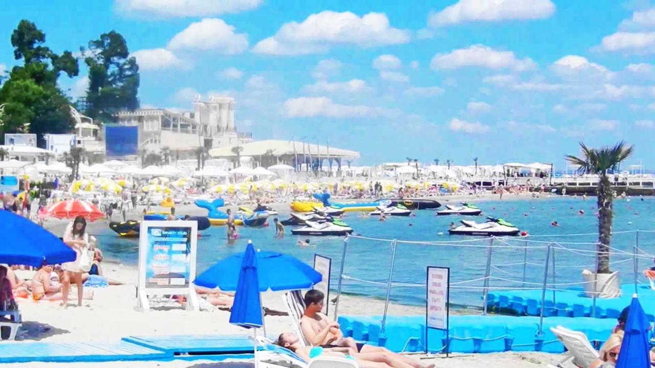 Литературная Улица Апартаменты โอเดสซา ภายนอก รูปภาพ